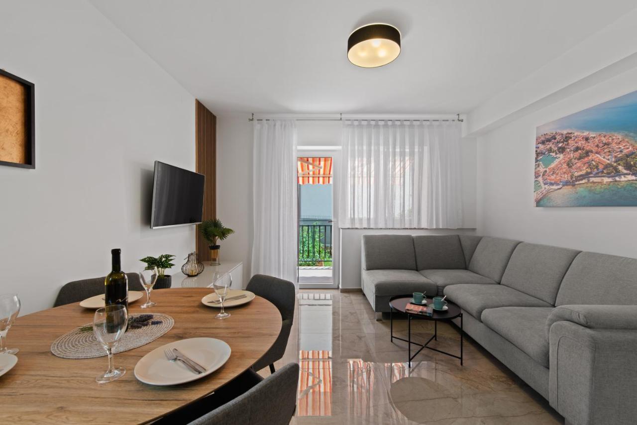 Novigrad Istria Apartment Masha מראה חיצוני תמונה